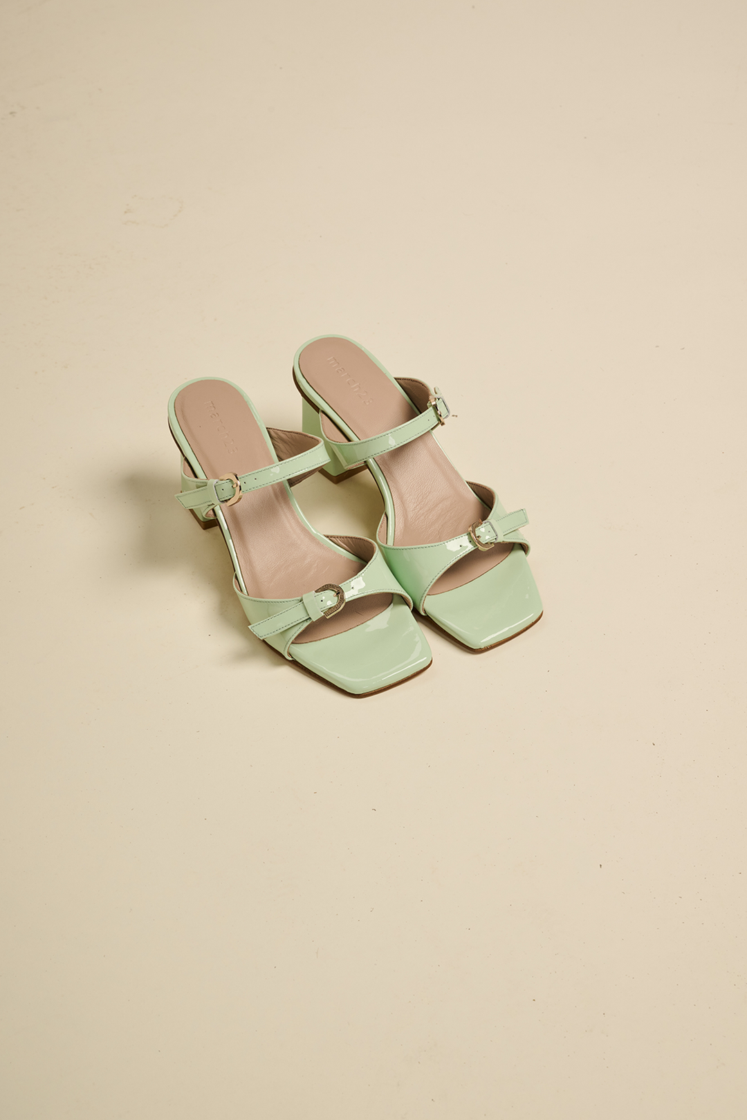 Dani sandal