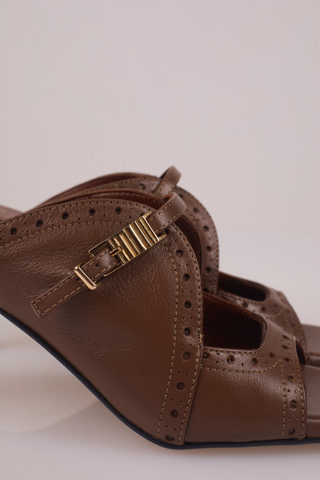 Raven Sandal