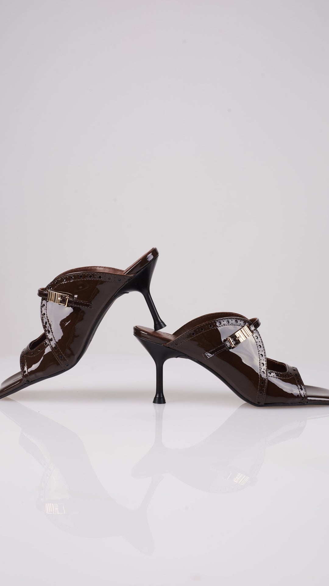 Raven Sandal