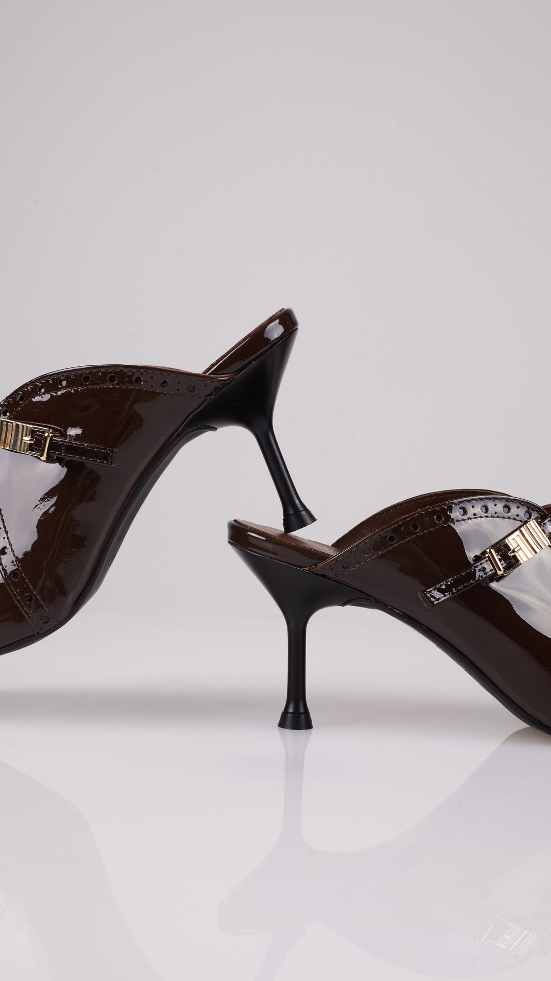 Raven Sandal