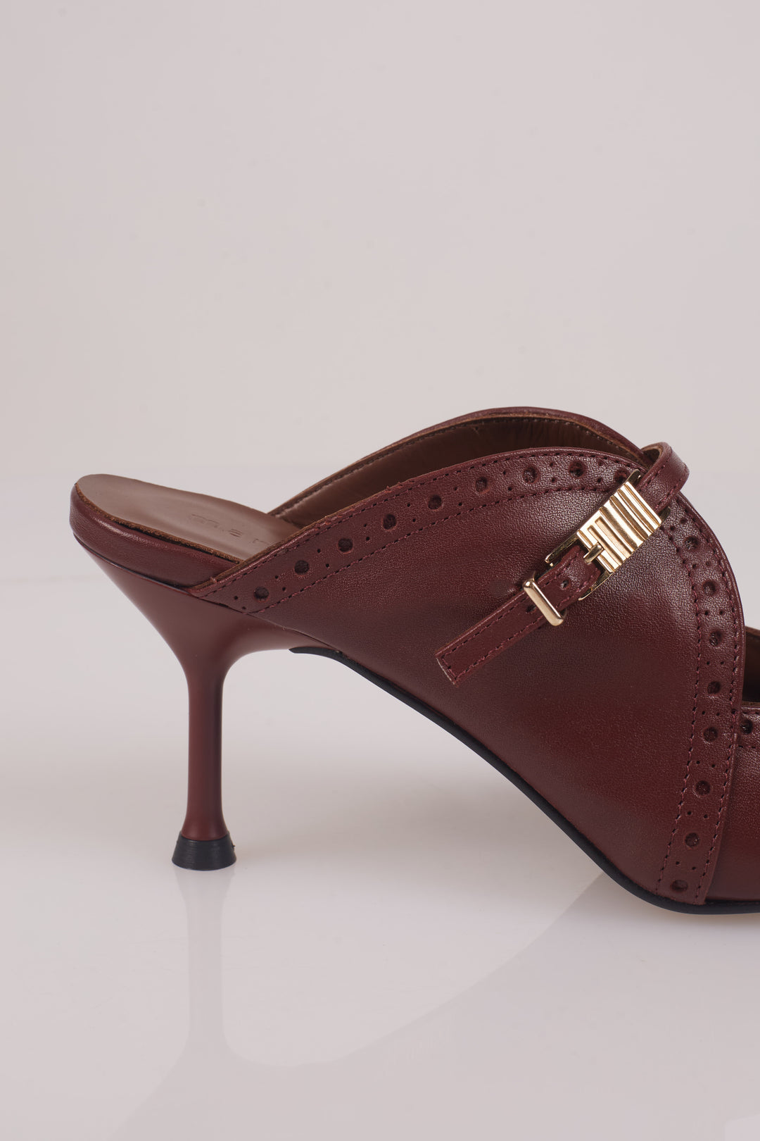 Raven Sandal