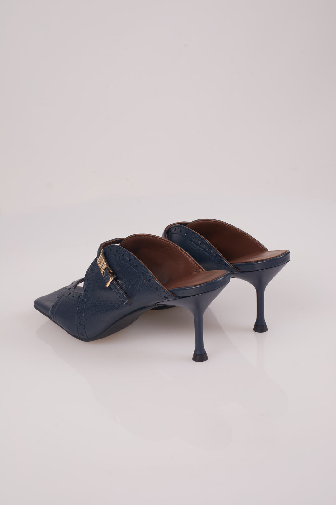 Raven Sandal