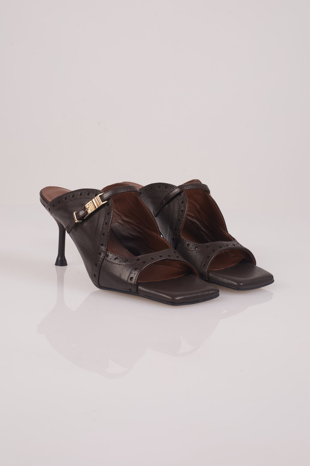 Raven Sandal