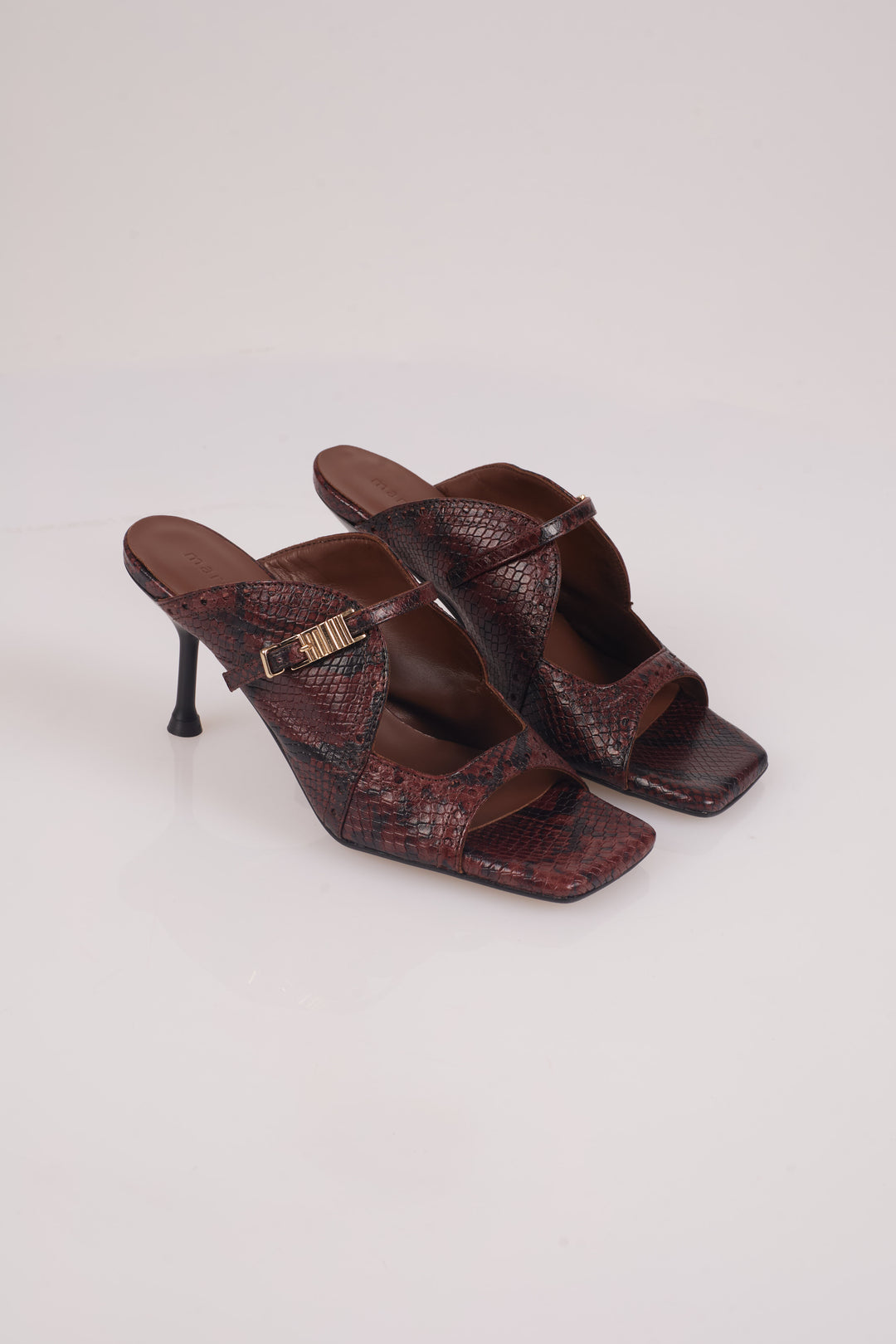 Raven Sandal